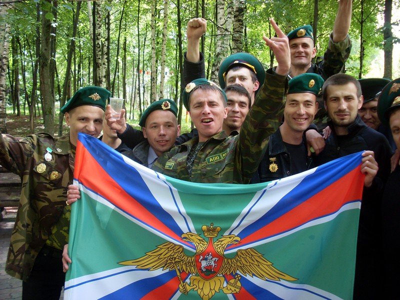 районный дом культуры кимры. день пограничника в россии. день пограничника в дальнереченске 2022. дембеля погранвойск. пограничник день пограничника.