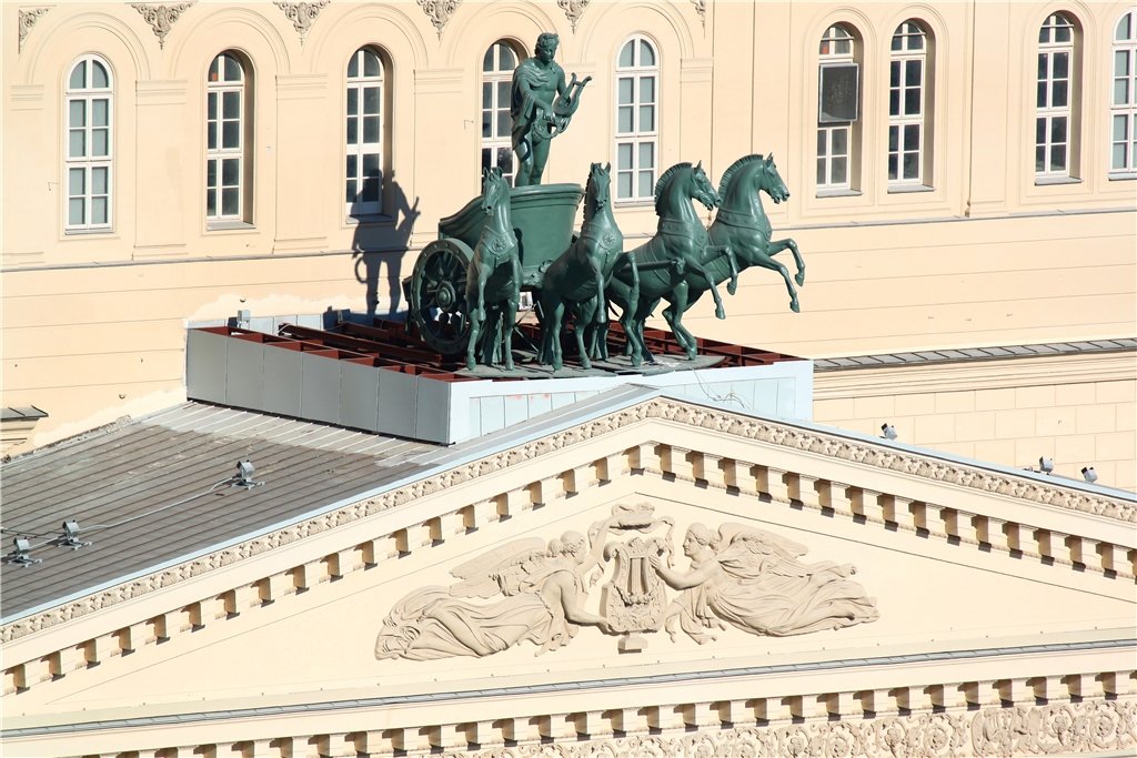 Большой театр лошади на крыше