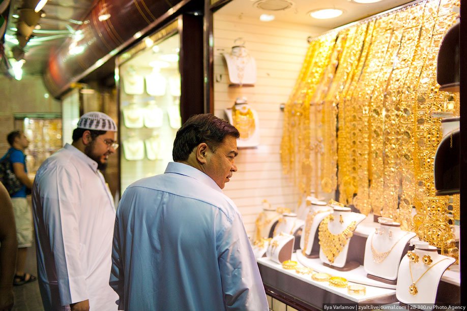 Дубай golden. Золотой рынок Gold Souk. Gold Souk Дубай. Золотой базар в Дубае. ОАЭ золотой рынок в Дубае.